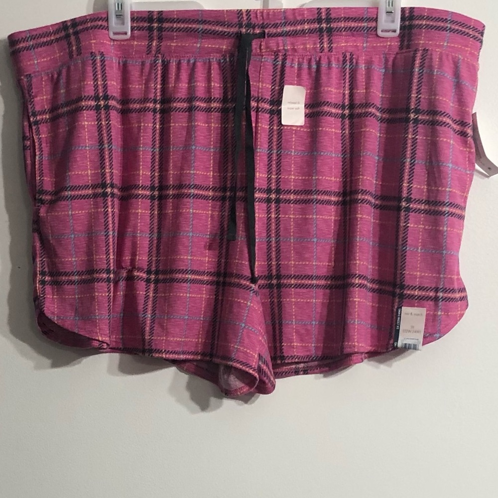 Short Sleep super soft two side pockets relaxed fit pink plaid for women. 3X